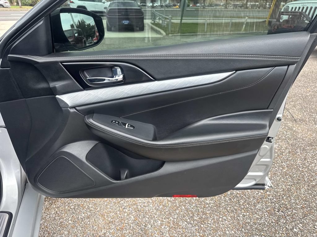 Used 2018 Nissan Maxima 3.5 SV FWD image 14