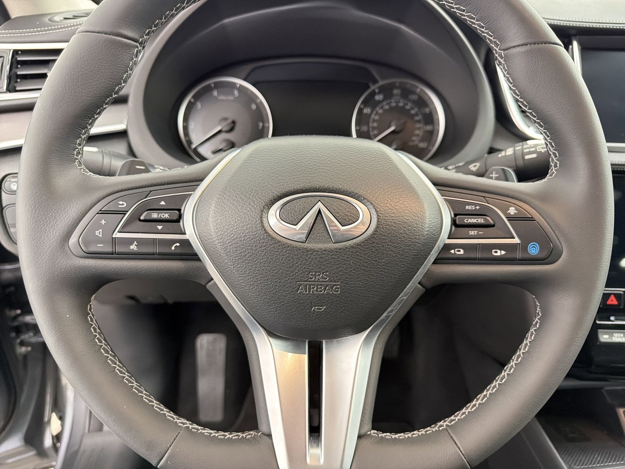 Used 2023 INFINITI QX50 Pure image 15