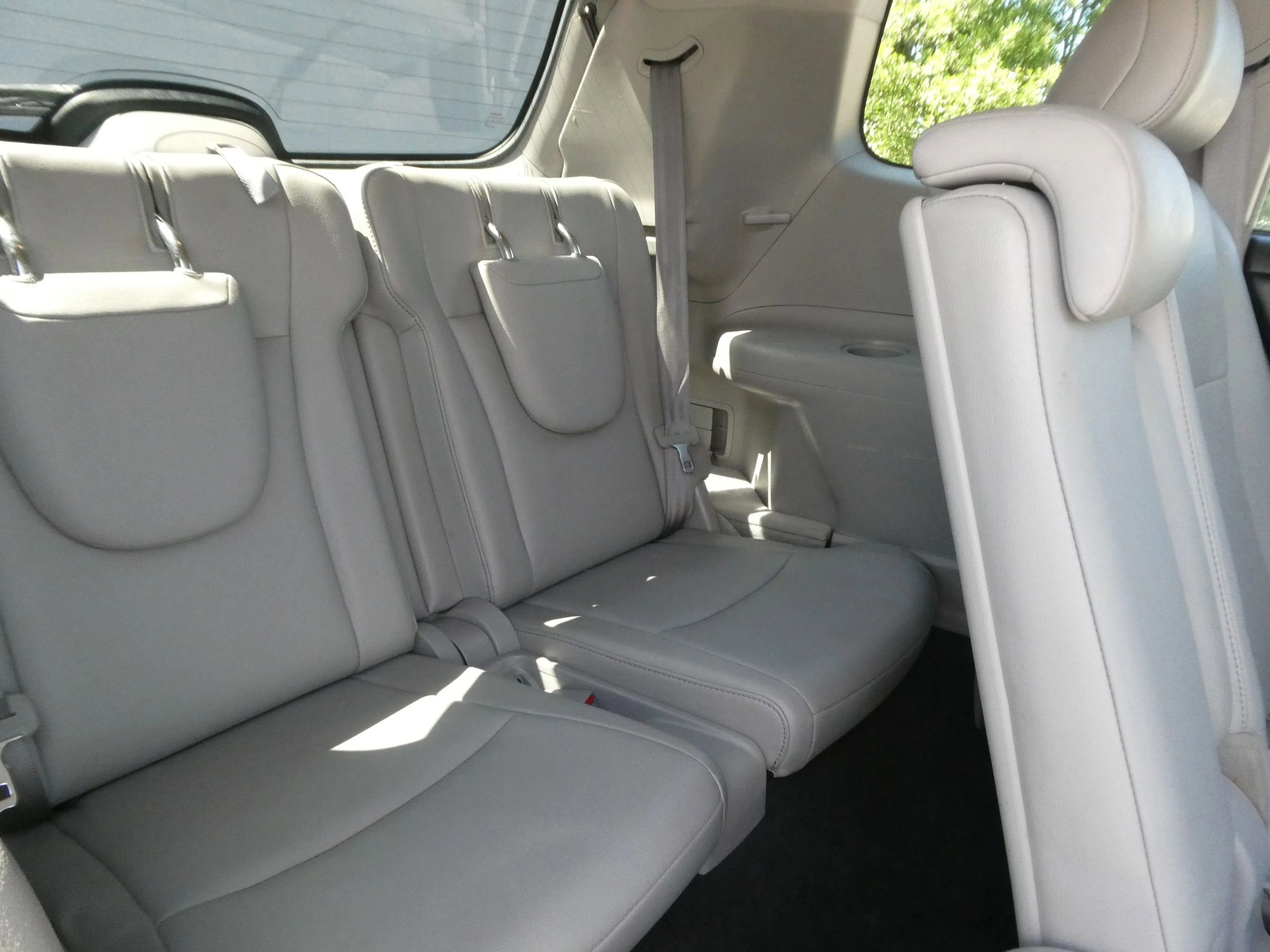 Used 2012 Toyota Highlander Limited w/ Tow Pkg FWD image 32