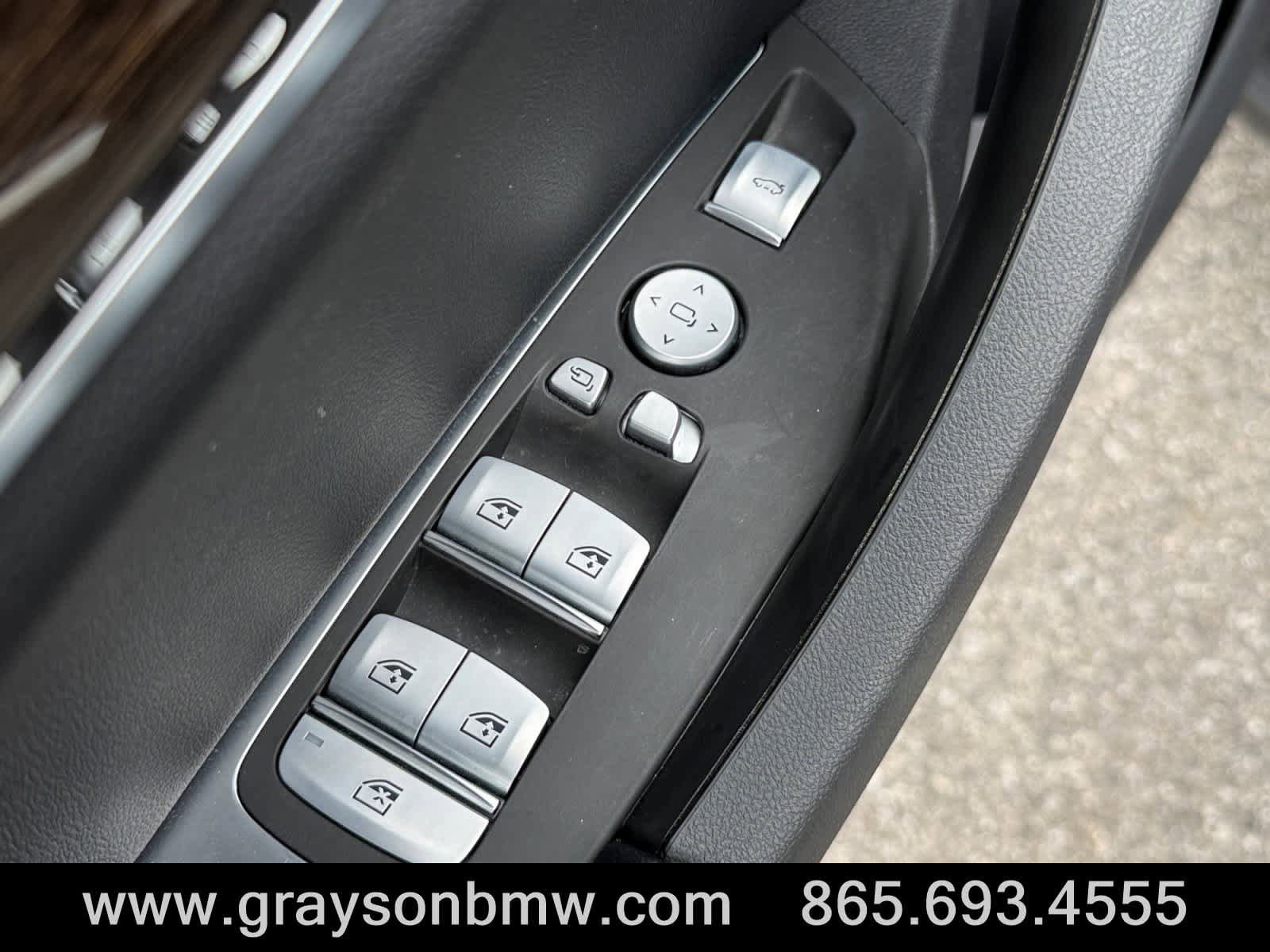Used 2025 BMW X4 xDrive30i AWD/4WD image 15
