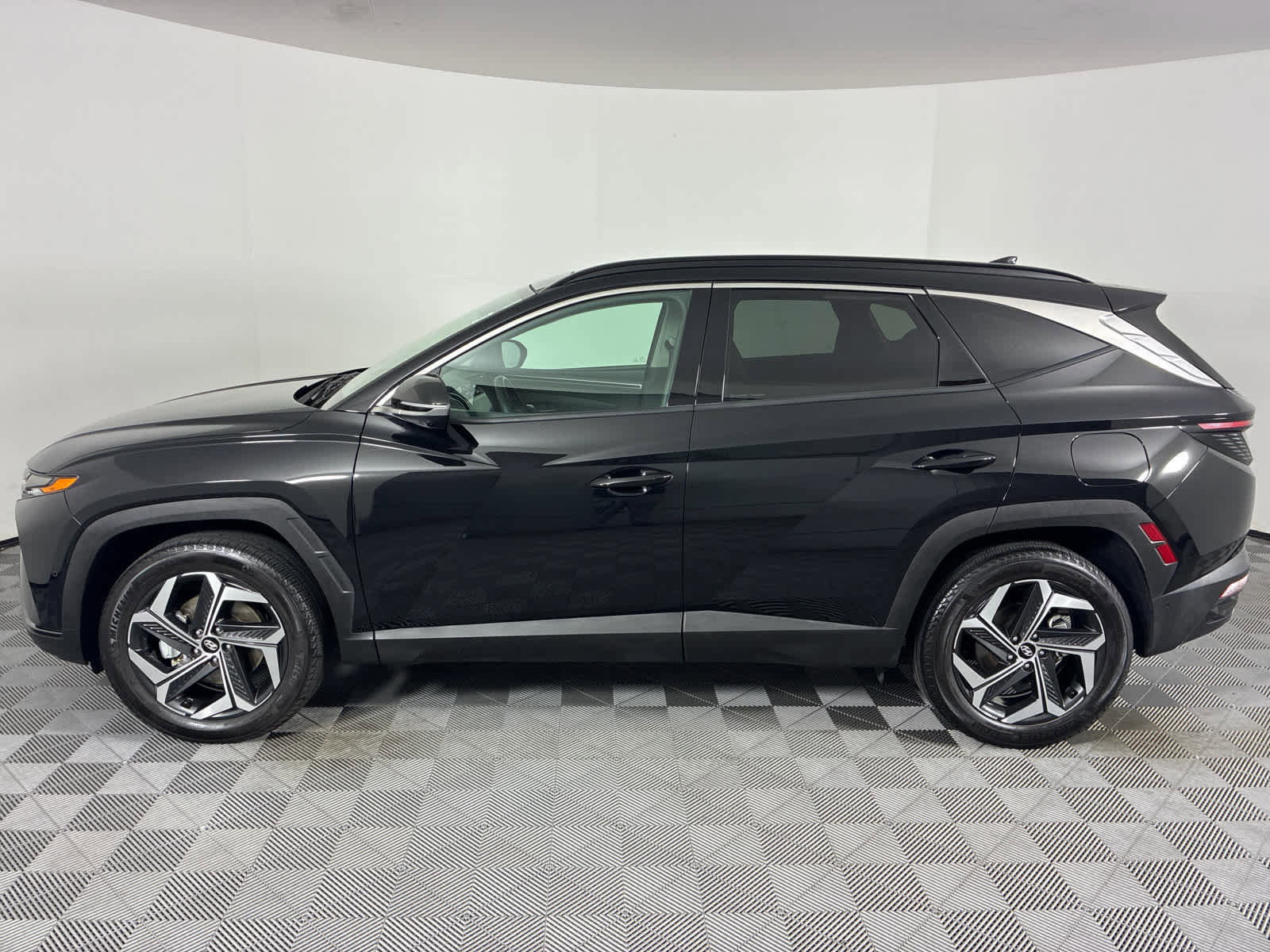 Used 2022 Hyundai Tucson Limited AWD/4WD image 8