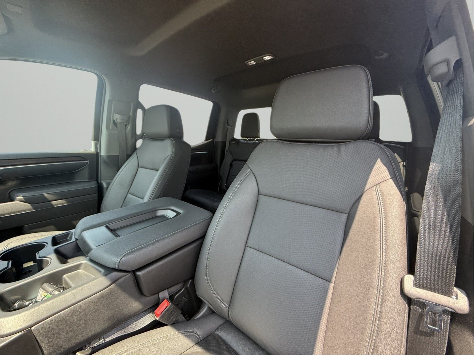 Used 2026 GMC Sierra 1500 SLT AWD/4WD image 11