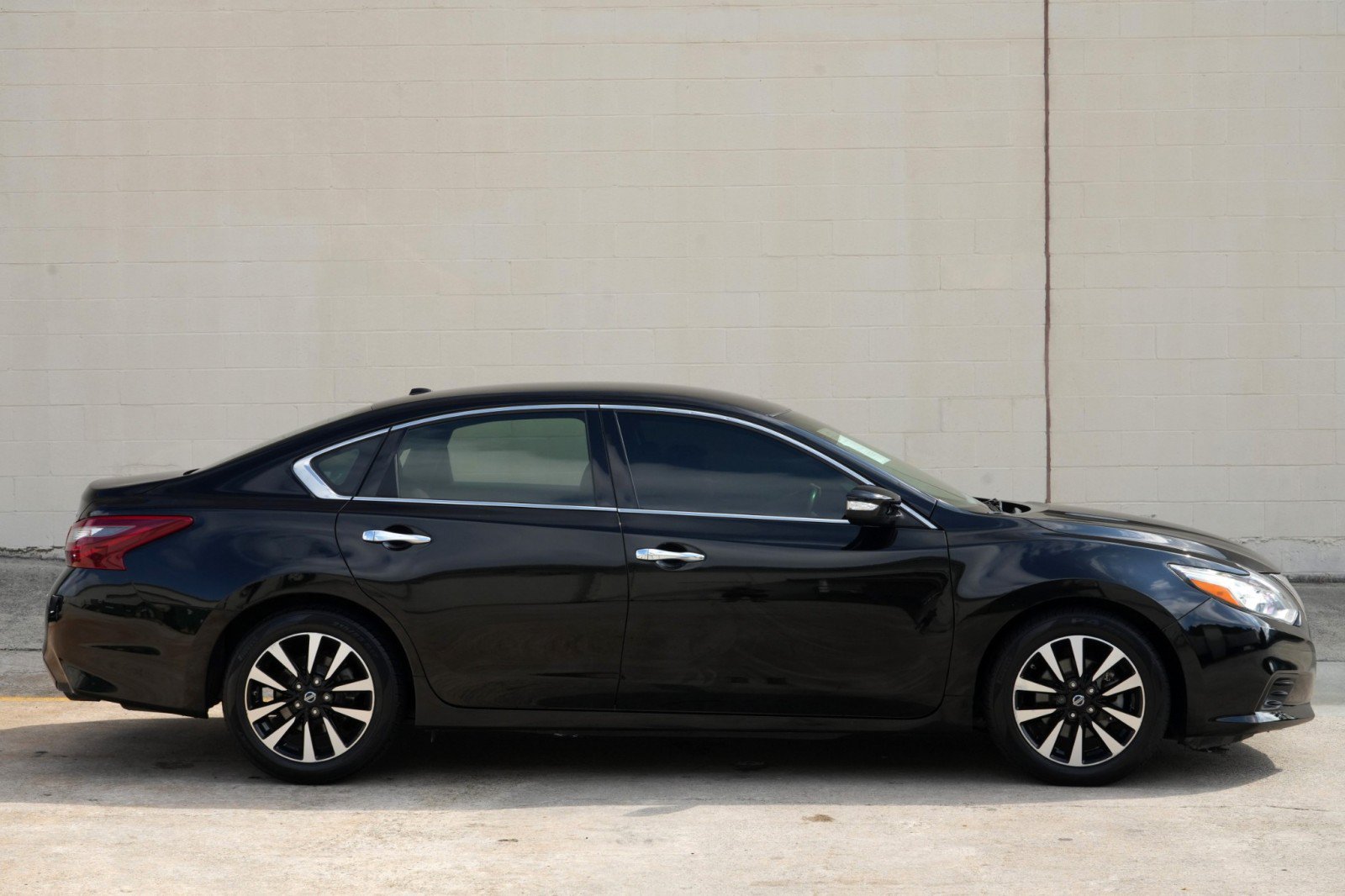 Used 2018 Nissan Altima 2.5 SL FWD image 44