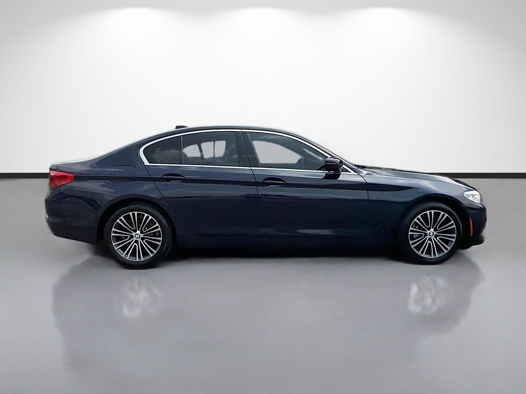Used 2020 BMW 530i xDrive w/ Convenience Package AWD/4WD image 2