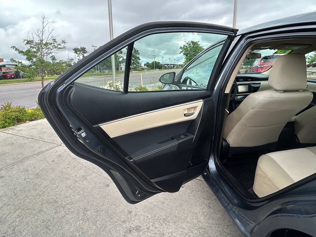 Used 2015 Toyota Corolla LE w/ Protection Package FWD image 25