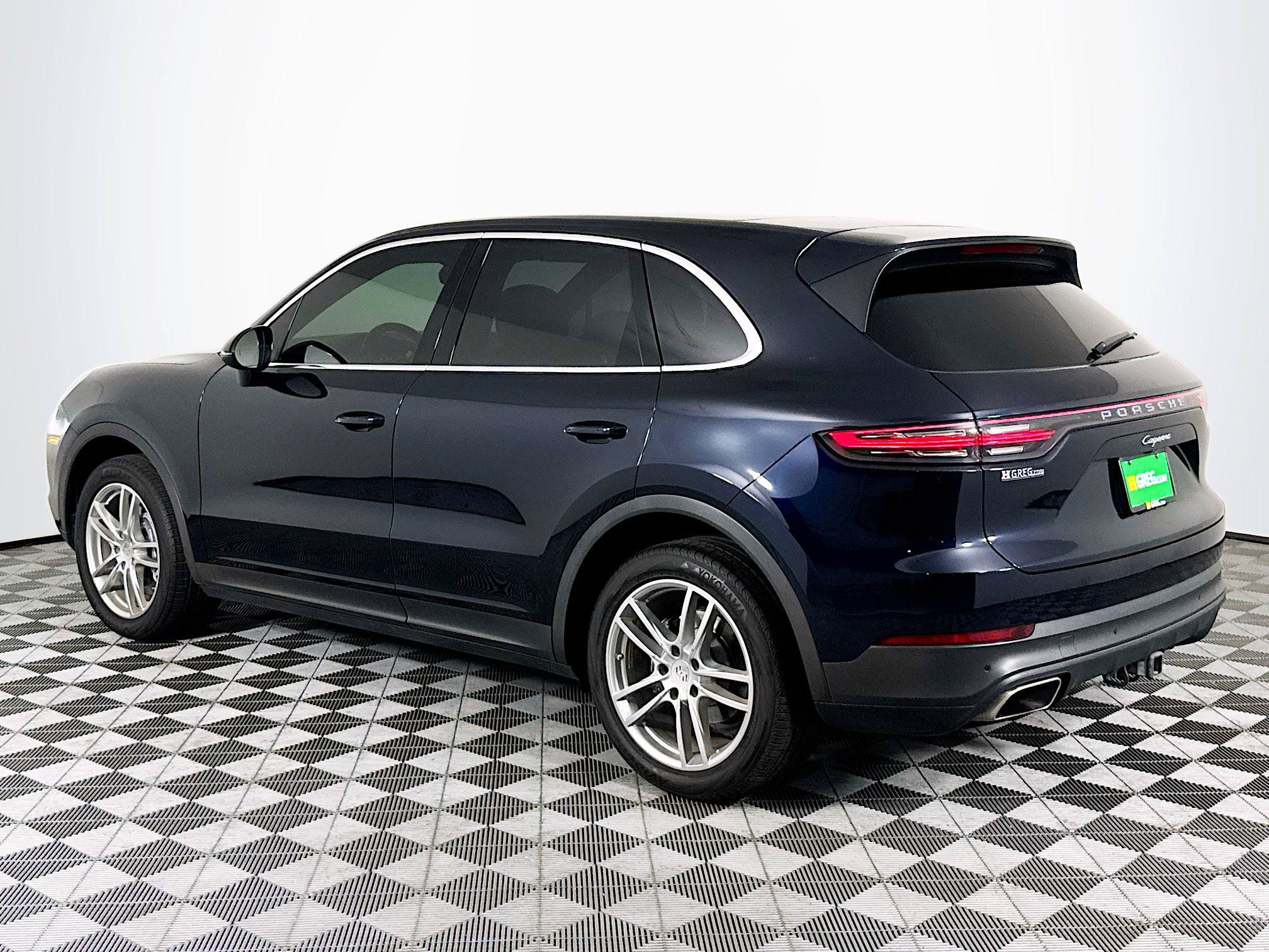 Used 2022 Porsche Cayenne AWD/4WD image 6