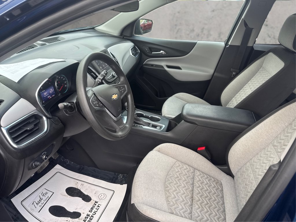 Used 2022 Chevrolet Equinox LS w/ LS Convenience Package FWD image 11
