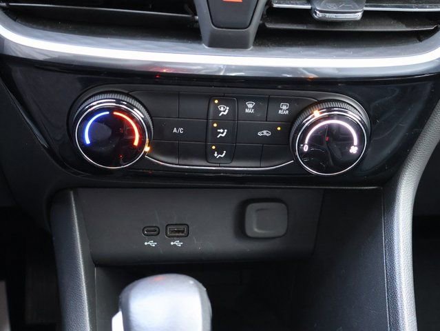 Certified 2024 Buick Encore GX Sport Touring image 27