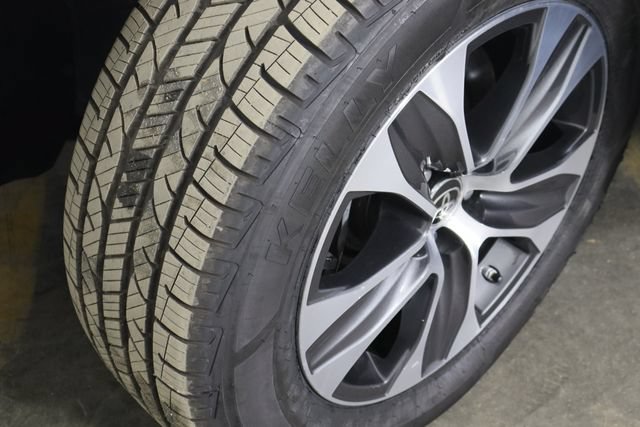 Used 2022 Toyota Highlander XLE FWD image 38