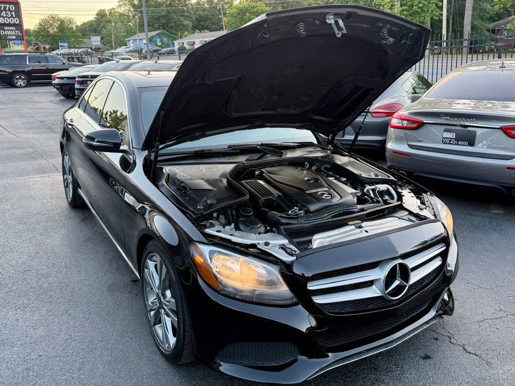 Used 2018 Mercedes-Benz C 300 Sedan image 4
