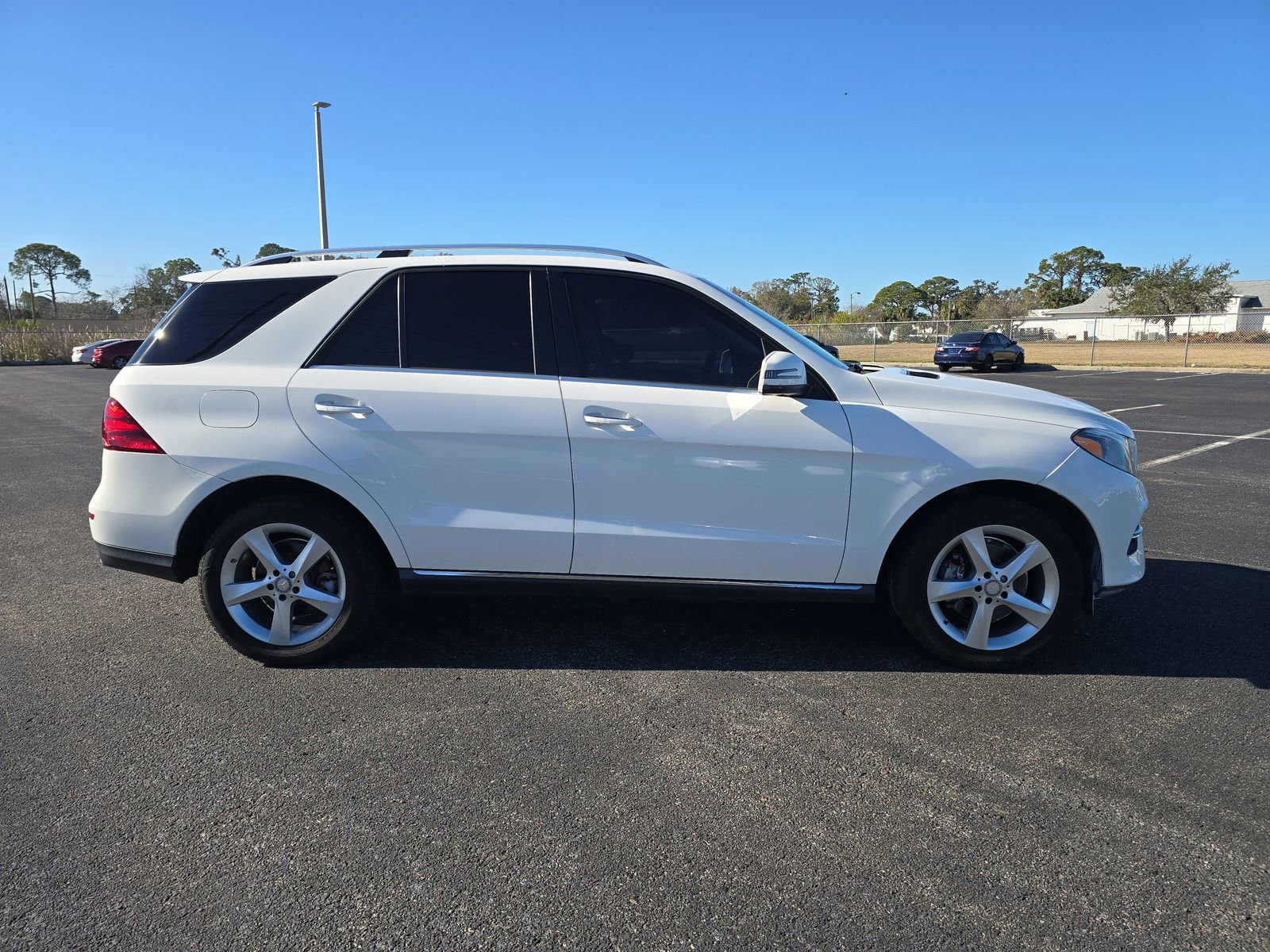 Used 2016 Mercedes-Benz GLE 350 image 3