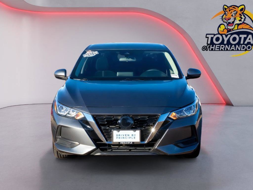 Used 2022 Nissan Sentra SV image 2