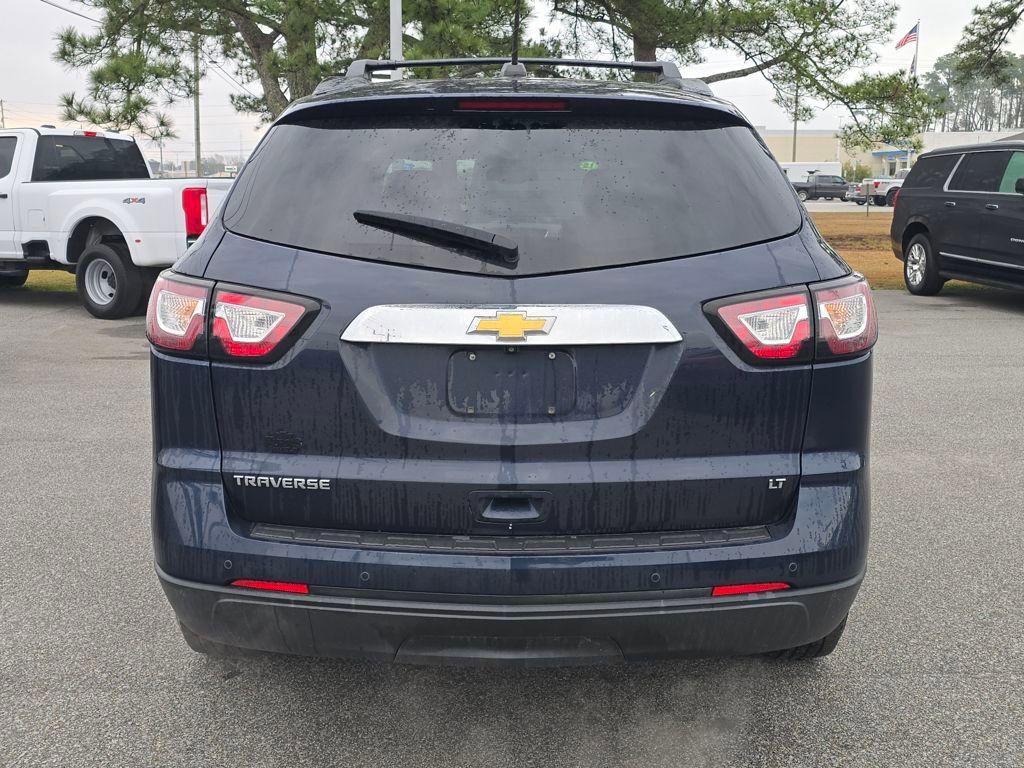 Used 2017 Chevrolet Traverse LT image 4