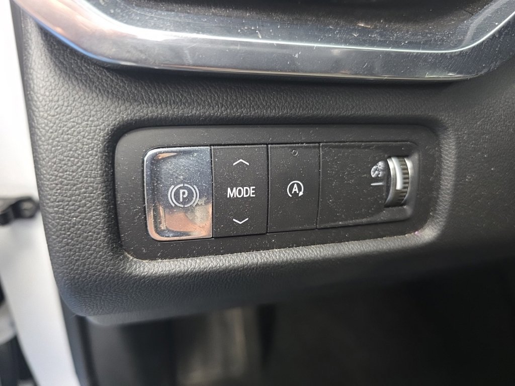 Certified 2026 GMC Acadia Elevation w/ Elevation Premium Package FWD image 21