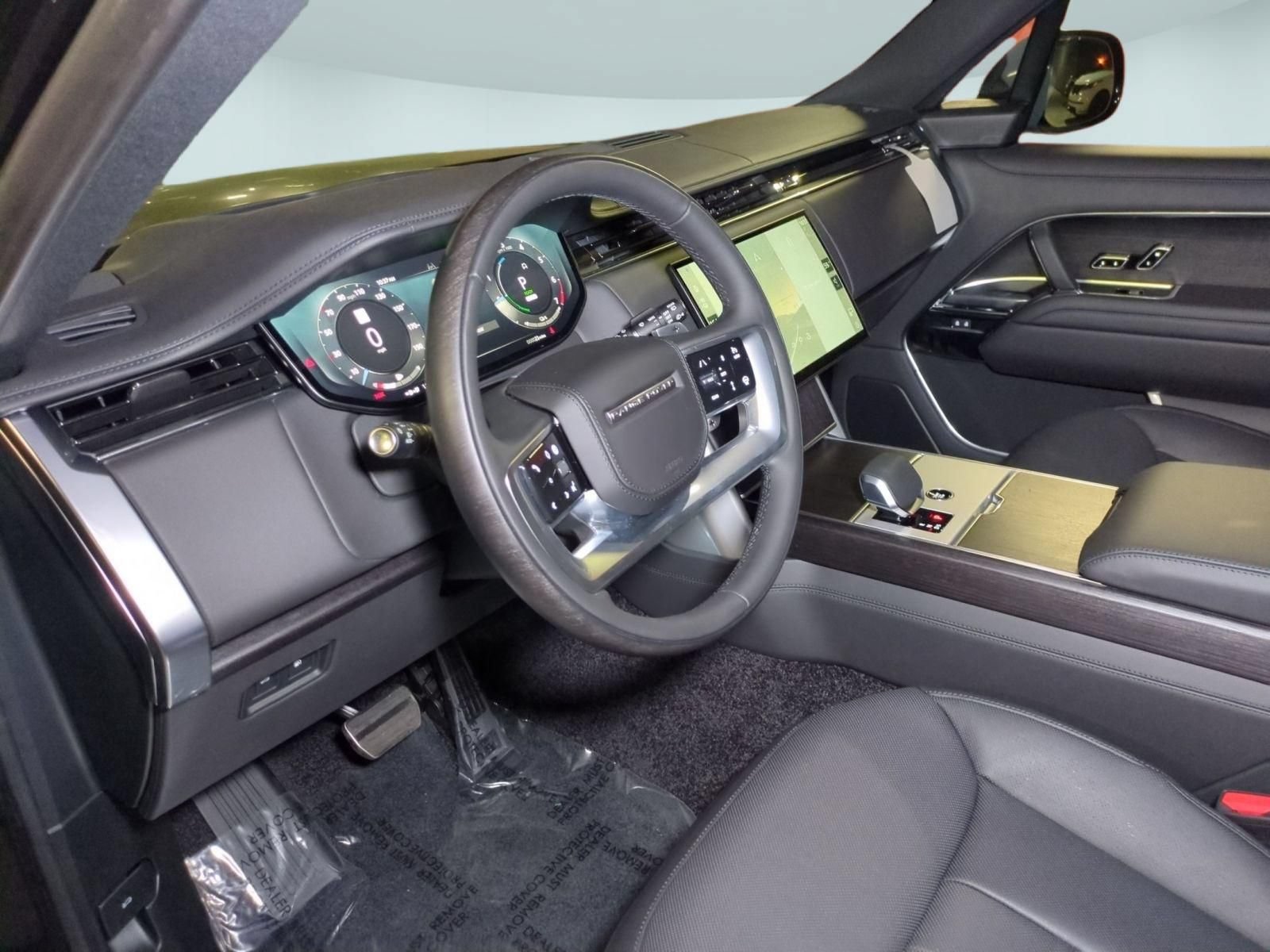 New 2026 Land Rover Range Rover SE AWD/4WD image 16