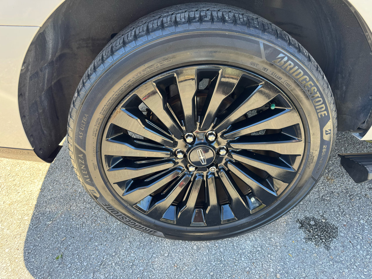 Used 2018 Lincoln Navigator Black Label w/ Cargo Package image 8