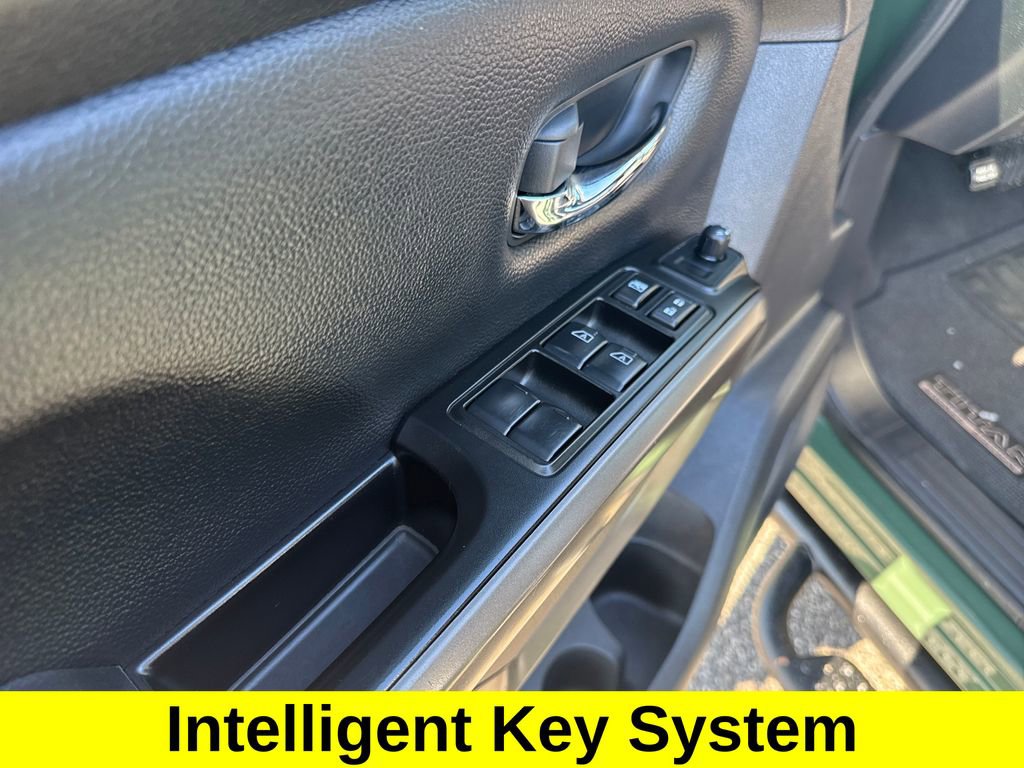 Used 2024 Nissan Titan SV w/ SV Bronze Edition Package image 12