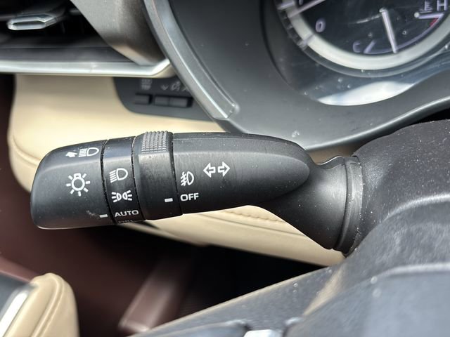 Used 2020 Toyota Highlander XLE FWD image 20