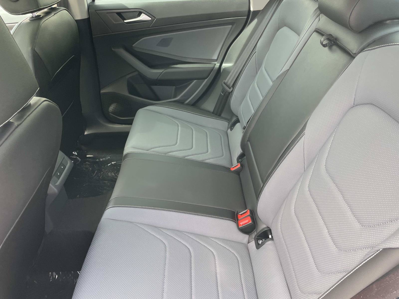New 2026 Volkswagen Jetta SEL FWD image 25