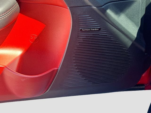 Used 2015 Dodge Challenger R/T Plus RWD image 20
