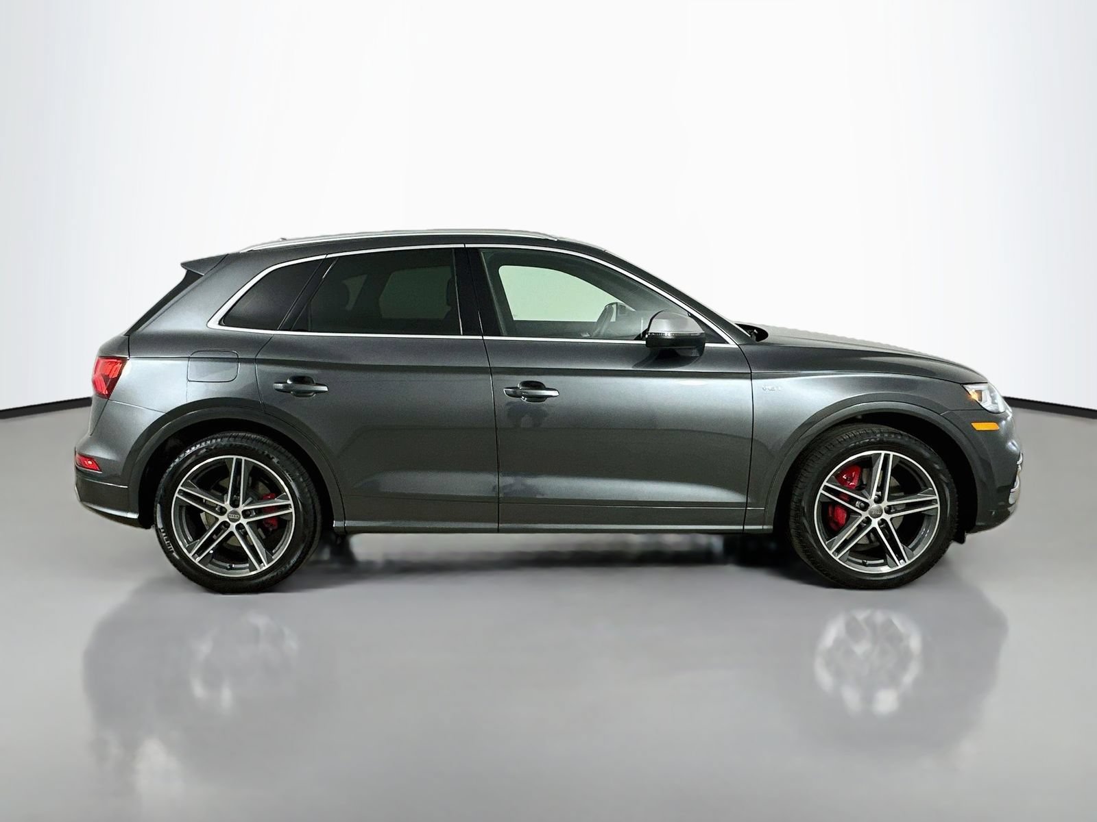 Used 2018 Audi SQ5 Prestige w/ Prestige Package AWD/4WD image 4
