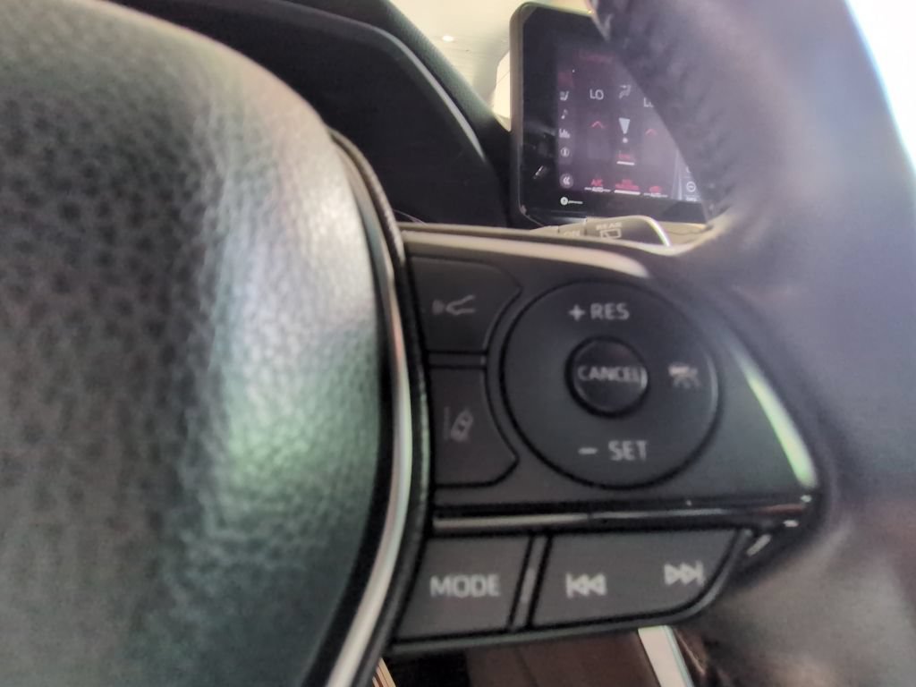 Used 2021 Toyota Venza Limited AWD/4WD image 16