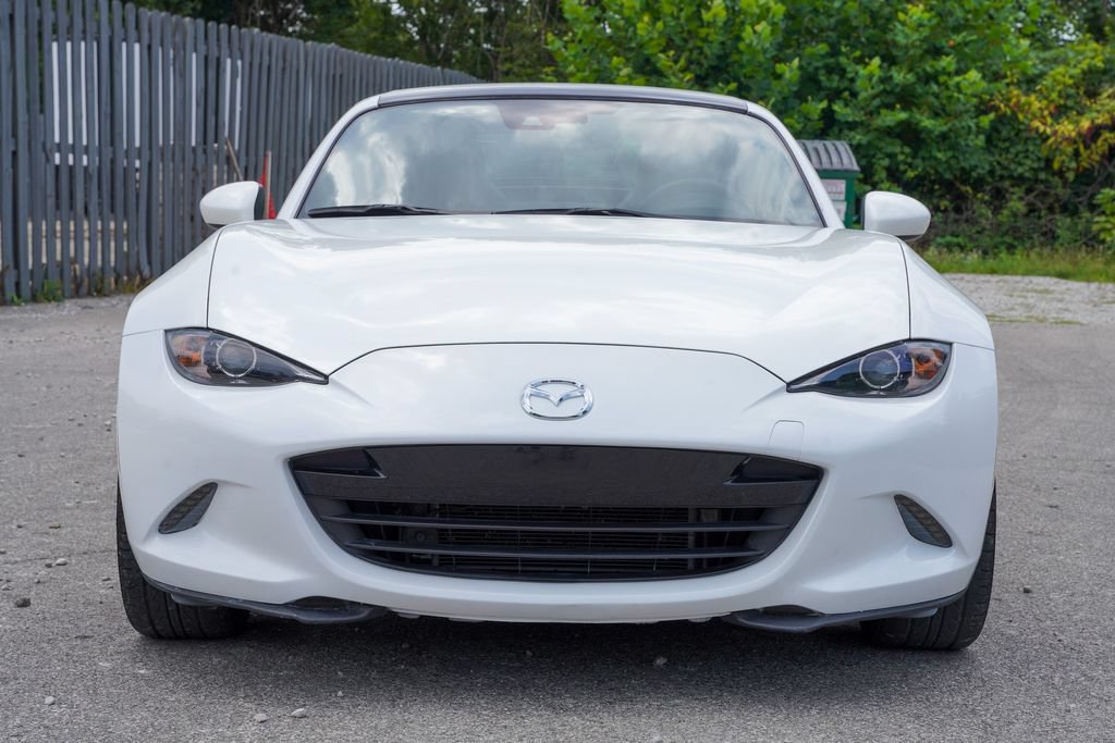 Used 2021 MAZDA MX-5 Miata RF Grand Touring RWD image 10