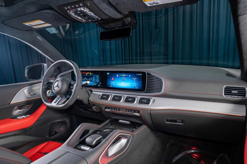 Certified 2024 Mercedes-Benz GLE 63 AMG S image 4