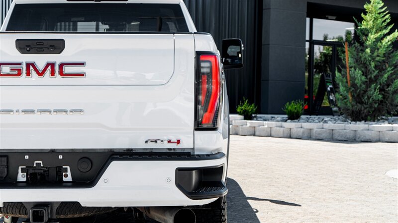 Used 2024 GMC Sierra 2500 AT4 AWD/4WD image 13