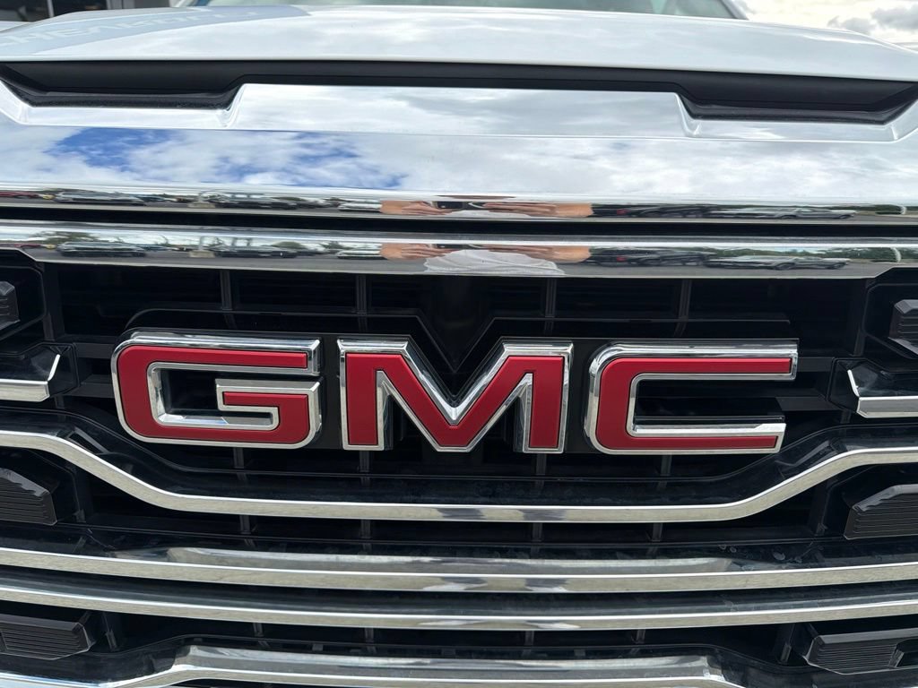 Used 2025 GMC Sierra 1500 SLT AWD/4WD image 30