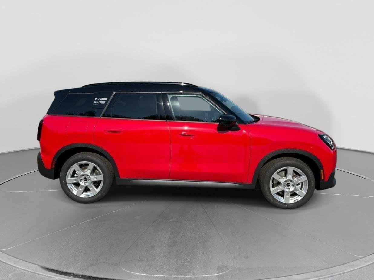 Used 2025 MINI Cooper Countryman S w/ Comfort Package Max AWD/4WD image 4