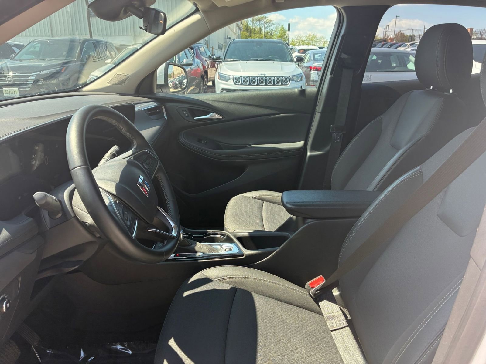 Used 2025 Buick Encore GX Preferred image 22