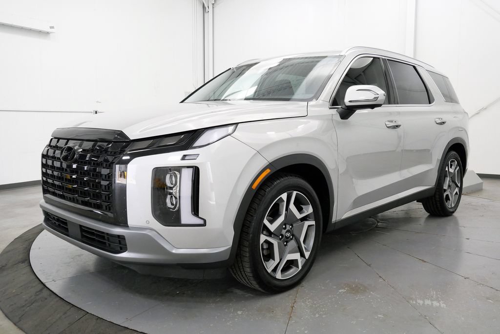 Used 2024 Hyundai Palisade Limited AWD/4WD image 3