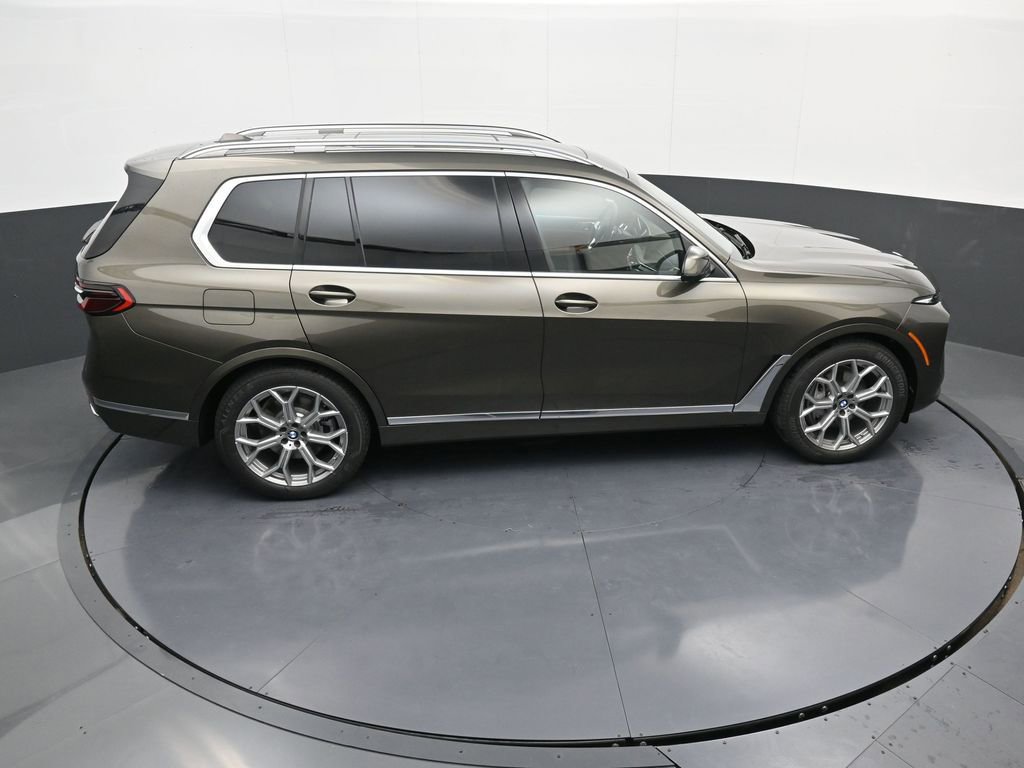 New 2025 BMW X7 xDrive40i image 47