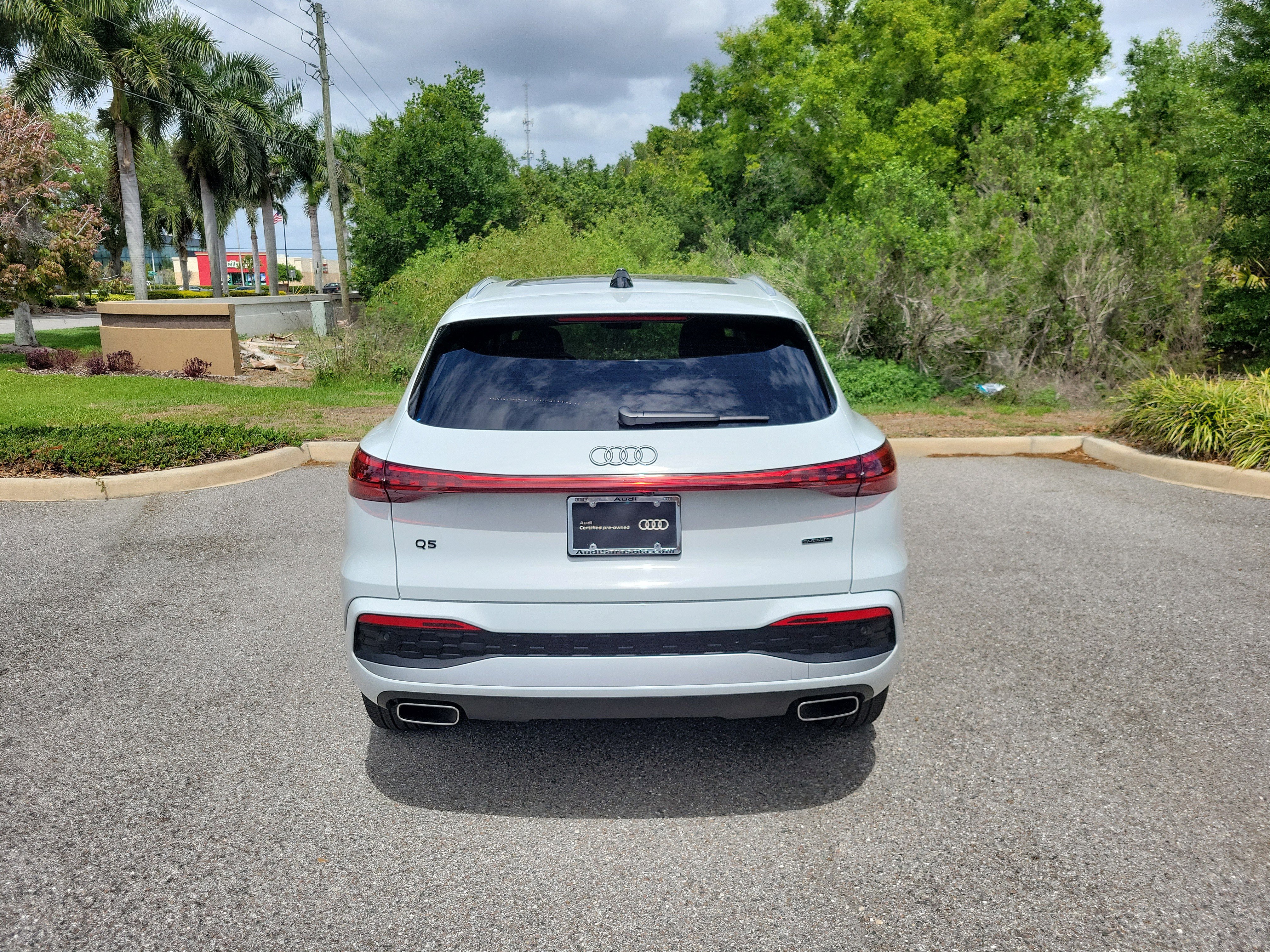 Certified 2025 Audi Q5 Premium w/ Convenience Package AWD/4WD image 5