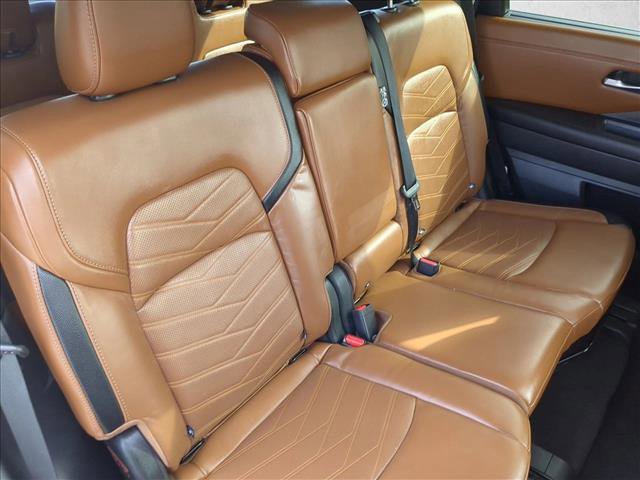 Used 2022 Nissan Pathfinder Platinum w/ Cargo Package image 29