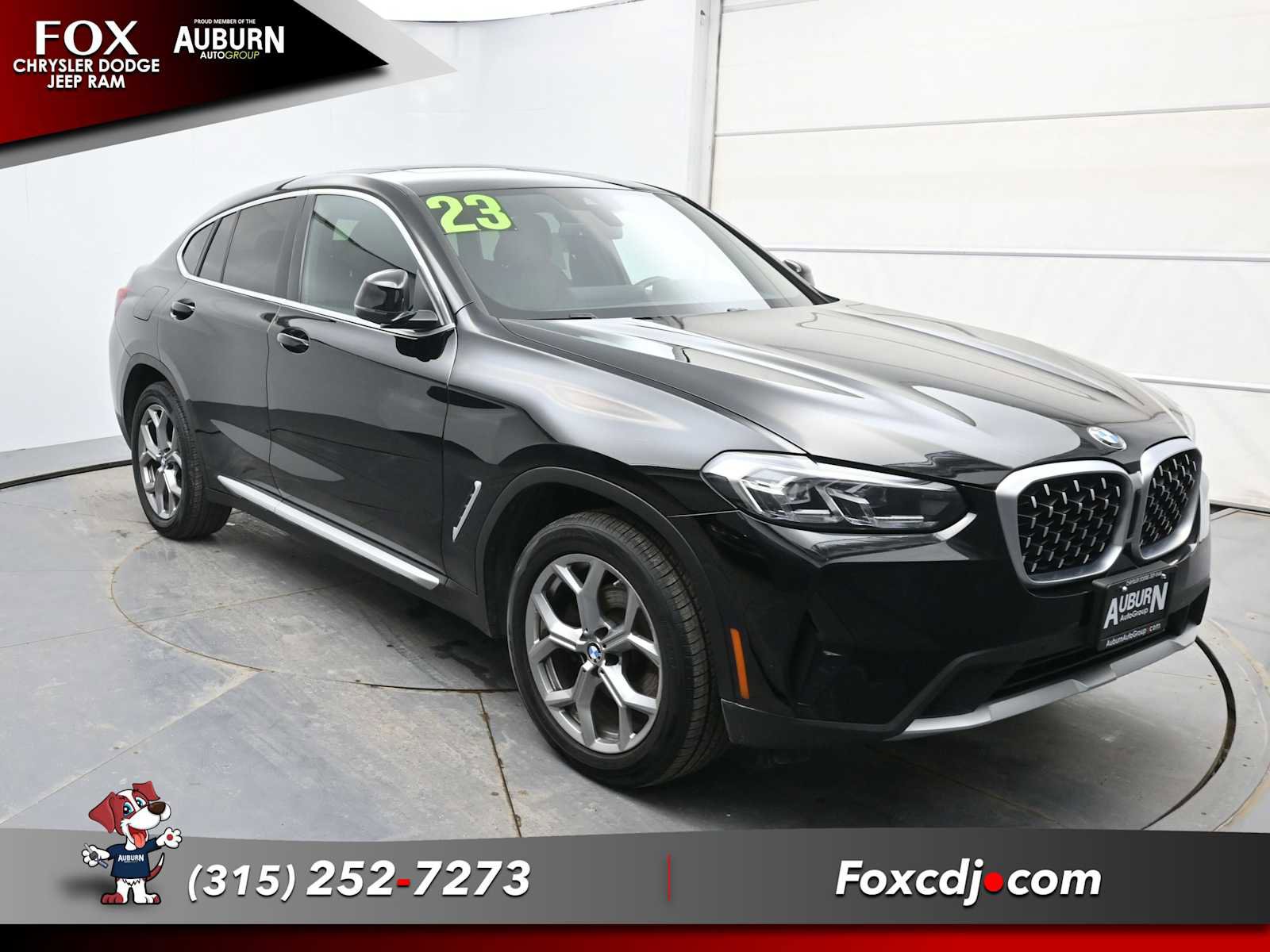 Used 2023 BMW X4 xDrive30i image 2