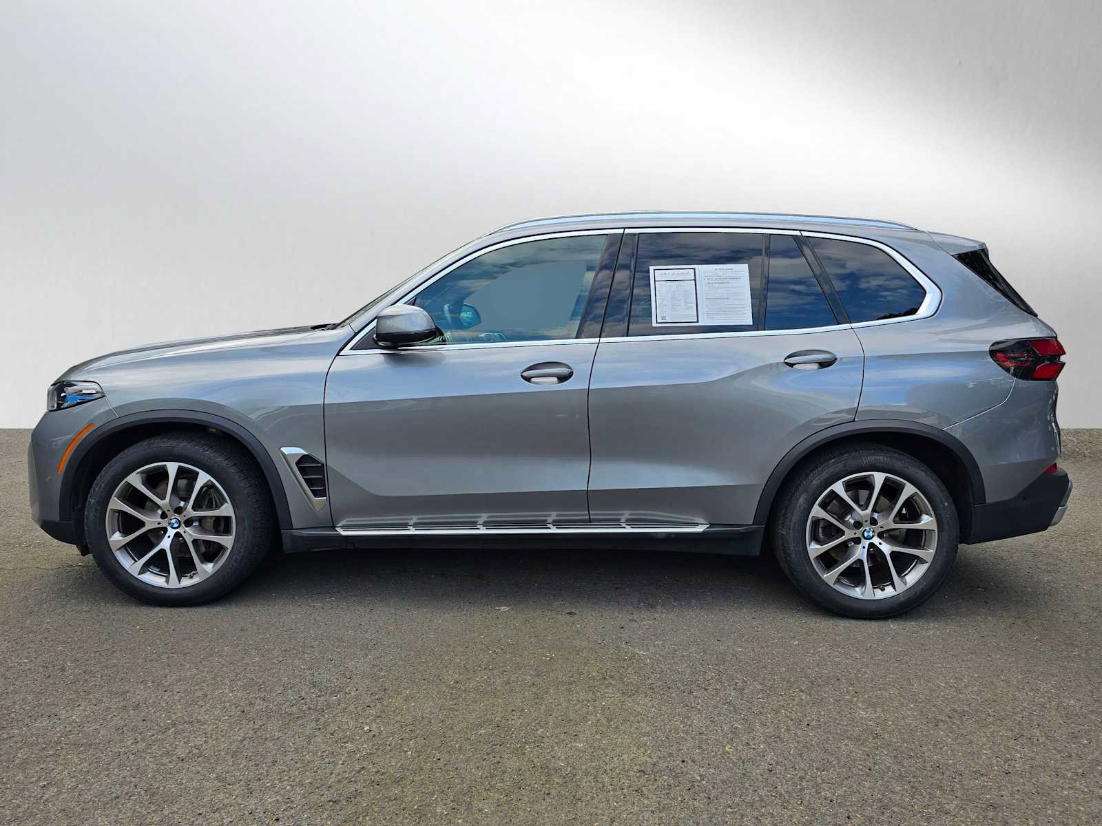 Used 2024 BMW X5 xDrive40i image 6