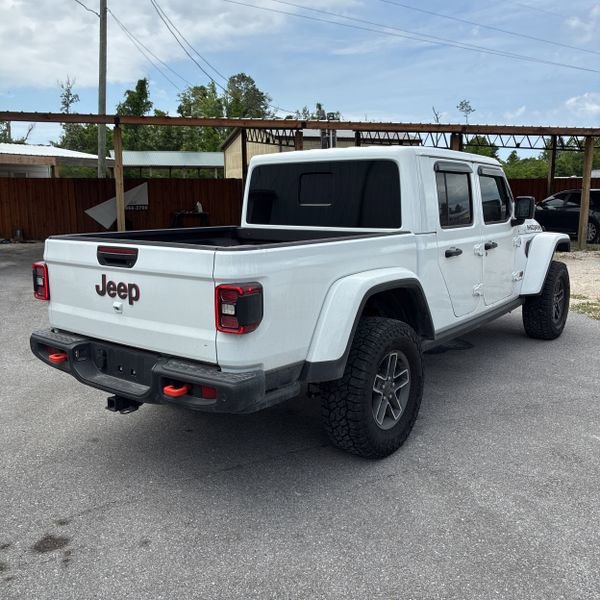 Used 2025 Jeep Gladiator Mojave AWD/4WD image 10