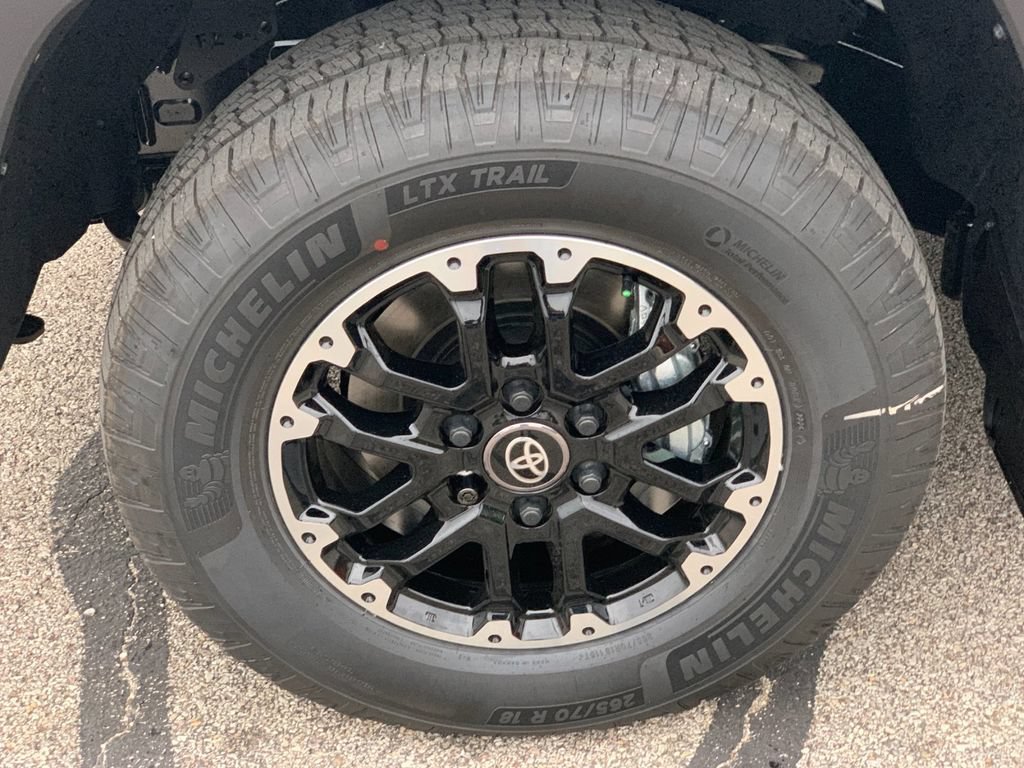 New 2026 Toyota Tundra SR5 AWD/4WD image 30