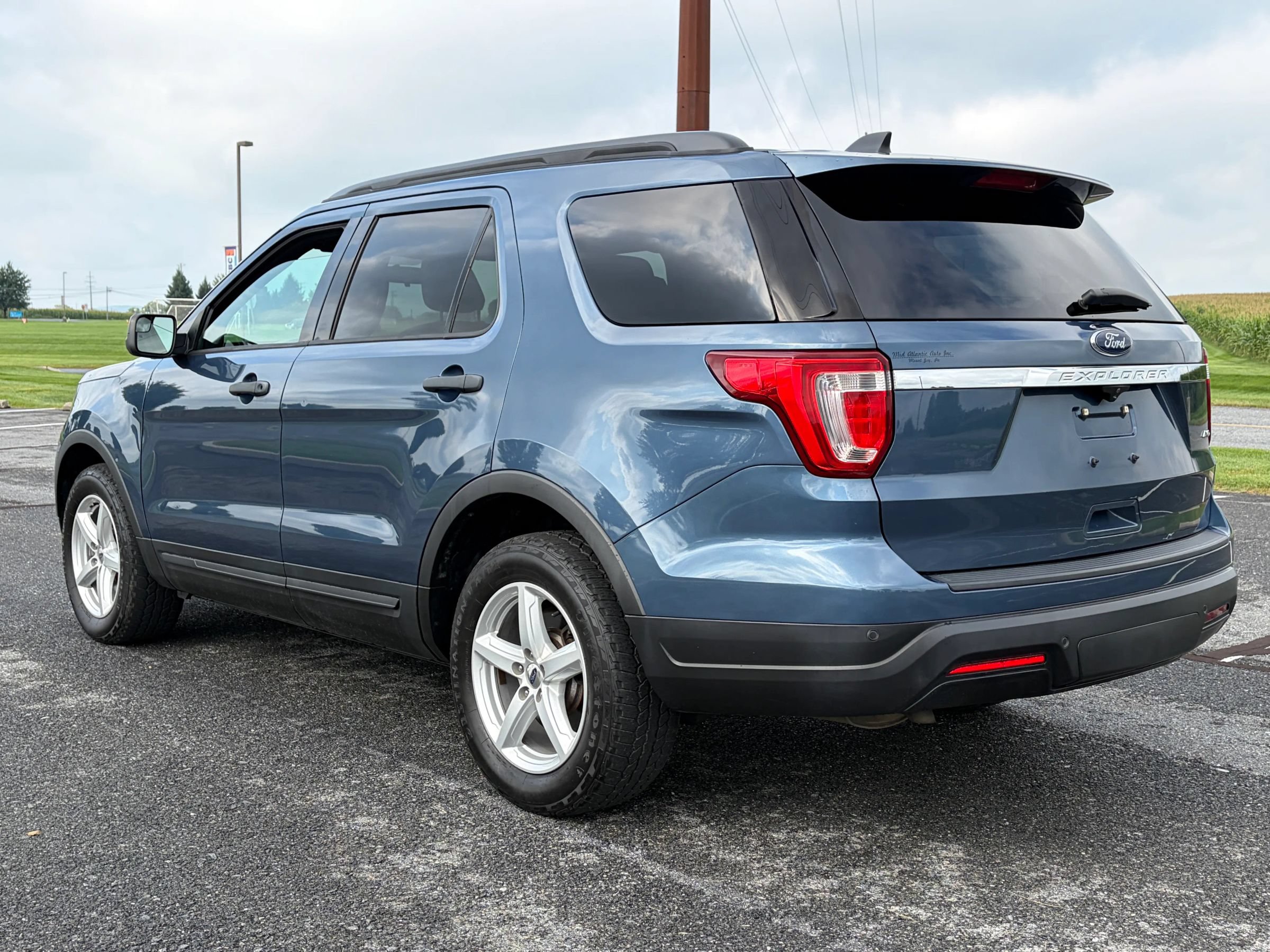 Used 2019 Ford Explorer 4WD w/ Class III Trailer Tow Package image 11
