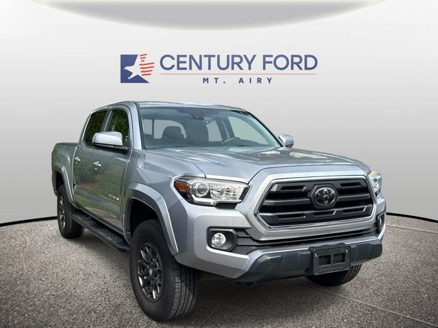 Used 2018 Toyota Tacoma SR5 w/ Four Season Floor Mat Package AWD/4WD image 1