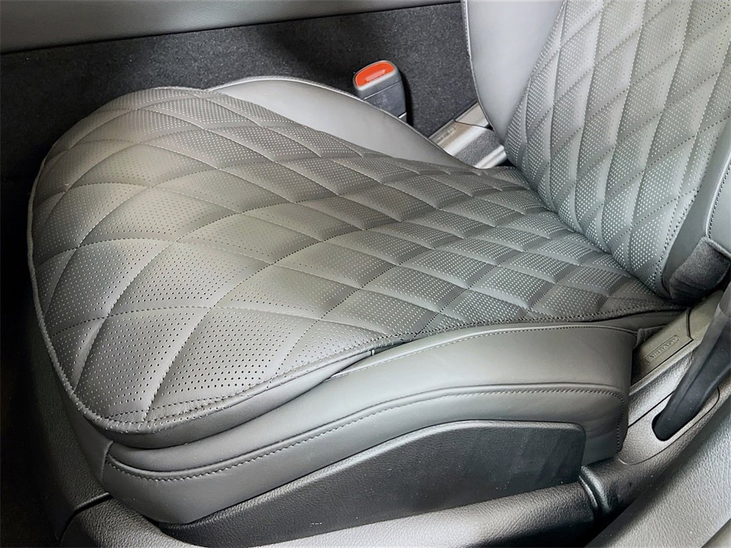 New 2025 Mercedes-Benz S 580e 4MATIC Sedan image 22