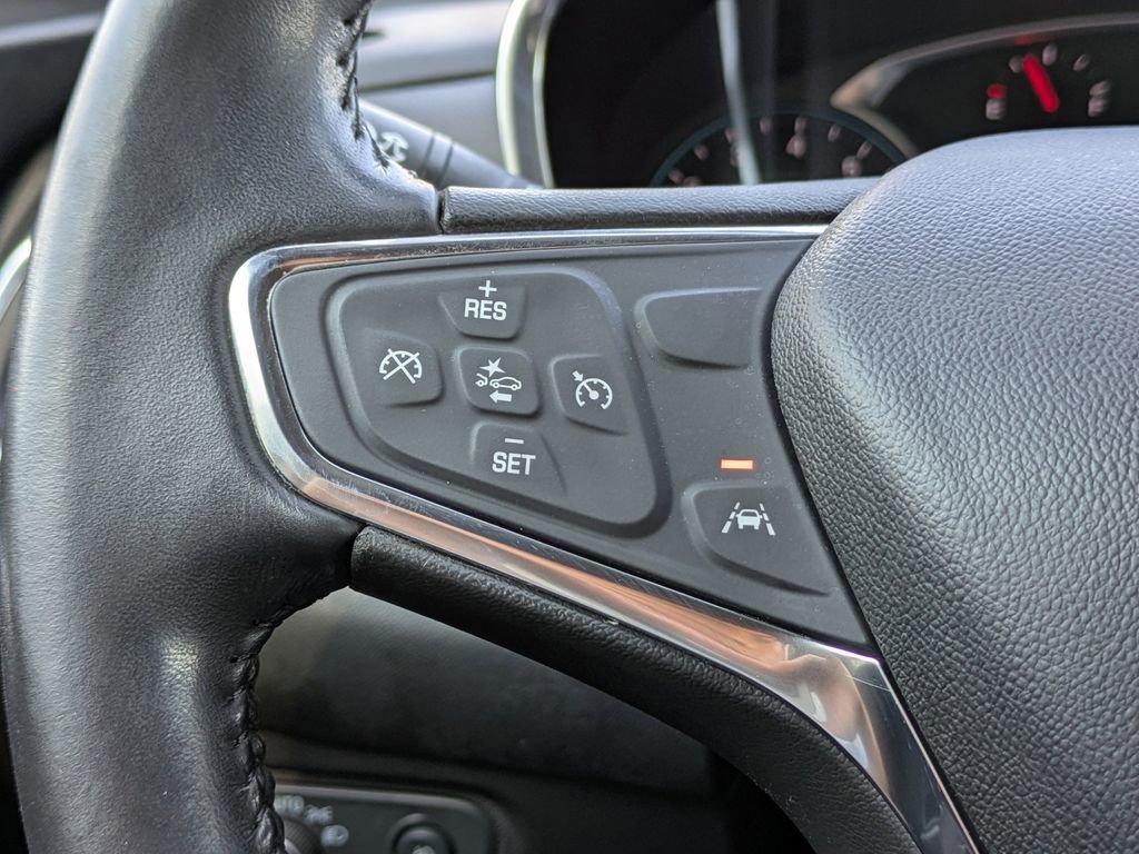 Used 2021 Chevrolet Equinox LT image 26