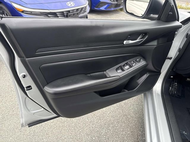 Used 2024 Nissan Altima 2.5 SV image 19