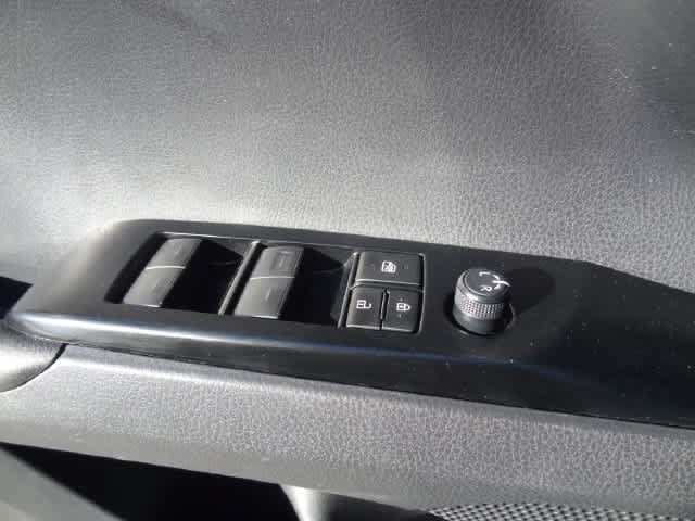 Used 2025 Toyota Camry LE FWD image 12