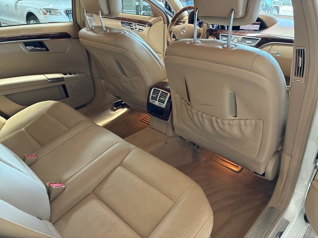 Used 2011 Mercedes-Benz S 550 image 23