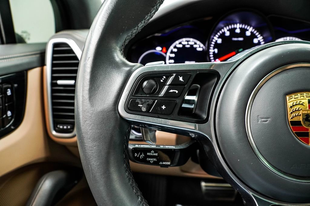 Used 2021 Porsche Cayenne S image 36