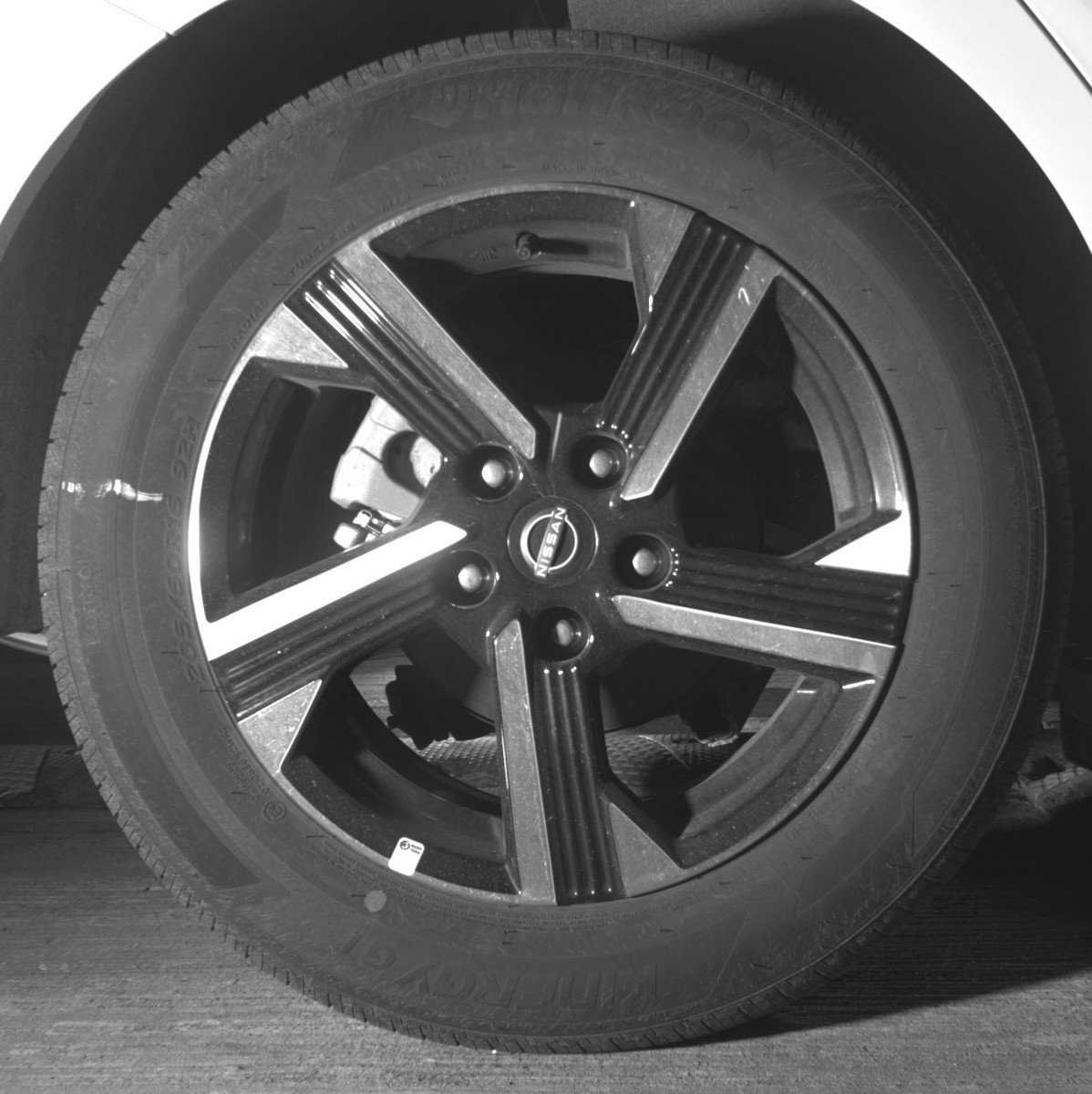 Used 2025 Nissan Sentra SV image 15