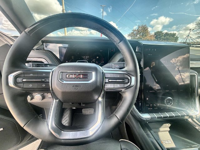 Used 2026 GMC Yukon Elevation w/ Elevation Premium Package RWD image 11